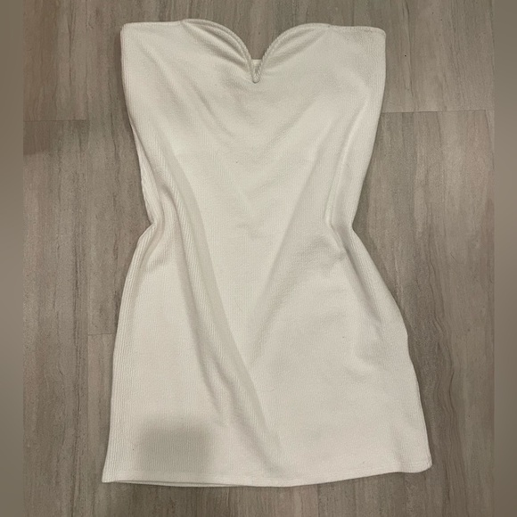 STRAPLESS WHITE DRESS - Picture 2 of 4
